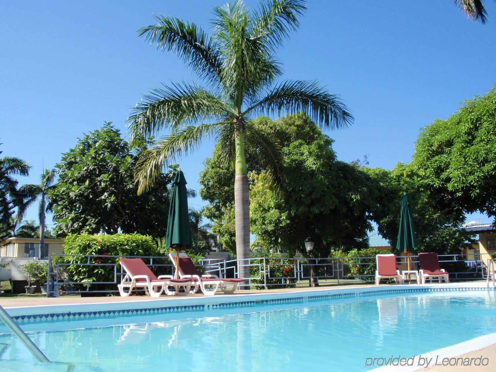 Toby'S Resort Teluk Montego Bagian luar foto